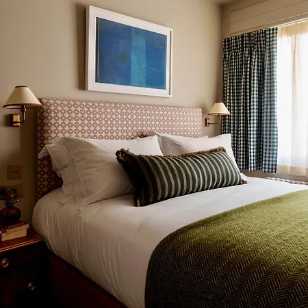 Signature Residence, The Residences Apartment